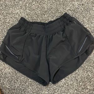 Black Lululemon Hotty Hots